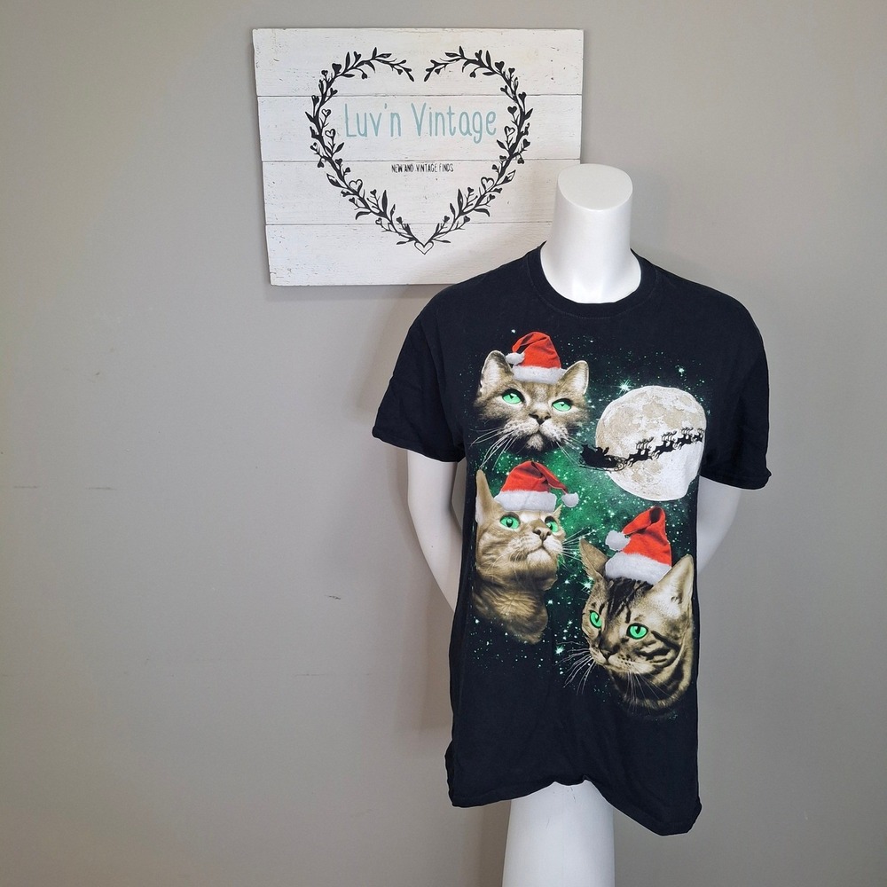 Fruit of the Loom Womens Shirt Black Cats Santa Hat Christmas Moon Graphic Tee M